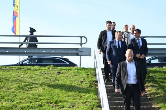 Navy to Get New Port in Emden Olaf Lies (SPD), Minister-President of Lower Saxony, joins Boris Pistorius (SPD), Federal Minister of Defense, at the Knock Main Pumping Station. Federal Minister of Defense Boris Pistorius (SPD) announced today that a new naval port is to be built in Copyright: xdiebildwerftx