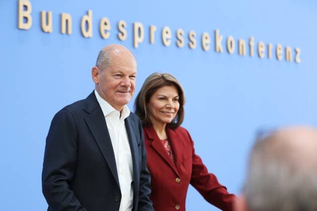Berlin, Germany, October 5, 2026 Federal Press Conference: Presentation of the North-South Commission on Development Policy (ENSK) Press Conference on the Composition and Priority Issues of the North-South Commission on Development Policy Olaf Scholz (SPD) and Laura Chinchilla Miranda Copyright: xdtsxNachrichtenagenturx dts_137137