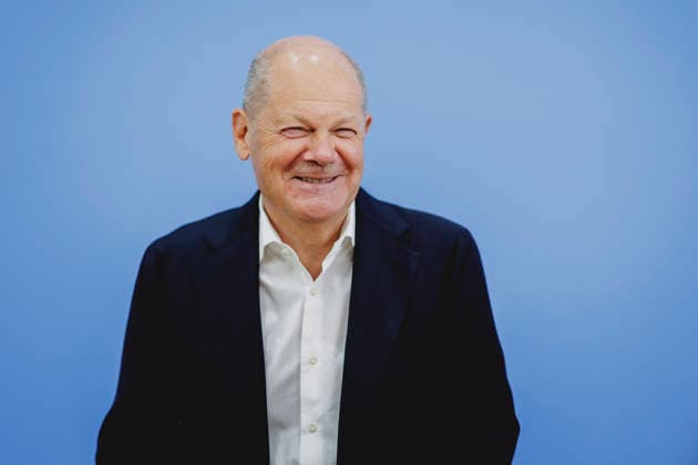 Olaf Scholz, former German Chancellor and Co-Chair of the ENSK, photographed during a press conference to introduce the North-South Commission on Development Policy in Berlin, October 5, 2026, Berlin, Germany Copyright: xFlorianxGaertnerx