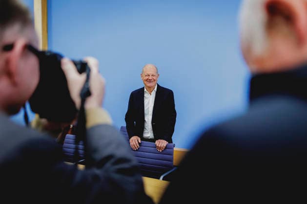 Olaf Scholz, former German Chancellor and Co-Chair of the ENSK, photographed during a press conference to introduce the North-South Commission on Development Policy in Berlin, October 5, 2026, Berlin, Germany Copyright: xFlorianxGaertnerx