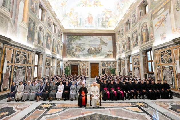 ITALY - PRIVATE AUDIENCE - VATICAN-2026 10 5 Italy, Rome, Vatican, 2026 10 5 Pope Leo XIV receives Priests and Religious Sisters from Korea Residing in Rome in a private audience in The Vatican . EDITORIAL USE ONLY - NO BOOKS Copyright: xVATICANxMEDIA xCatholicxPressxPhotox