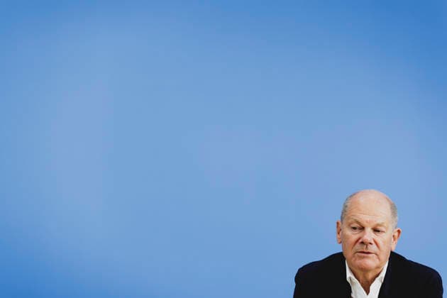 Olaf Scholz, former German Chancellor and Co-Chair of the ENSK, photographed during the press conference to introduce the North-South Commission on Development Policy in Berlin, October 5, 2026, Berlin, Germany Copyright: xFlorianxGaertnerx
