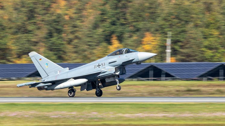 Eurofighter at Nuremberg Airport: German Air Force Practices Dispersed Operations, Nuremberg, October 5, 2026 A German Air Force Eurofighter with the tail number 31 53 touches down on the runway at the airport. The German Air Force is testing there how Eurofighters and operational forces can temporarily operate out of a civilian airport. Nuremberg Airport, Bavaria, Germany 20261005-1V9A1013-M4000