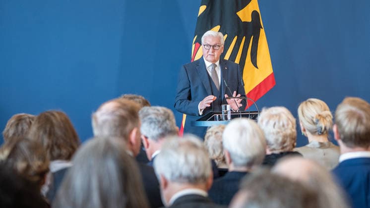 Federal President Frank Walter Steinmeier awards the Order of Merit of the Federal Republic of Germany to 21 citizens on German Unity Day Federal President awards the Order of Merit of the Federal Republic of Germany on German Unity Day, Berlin, Germany; official residence at the Spreebogen