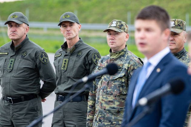 The meeting between Martynas Katelynas and Marcin Kierwinski at the Budzisko Border Control Point on October 5, 2026, in Budzisko  Copyright: xTeodorasxBiliÅ«nas BNSx