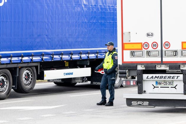 The meeting between Martynas Katelynas and Marcin Kierwinski at the Budzisko Border Control Point on October 5, 2026, in Budzisko  Copyright: xTeodorasxBiliÅ«nas BNSx