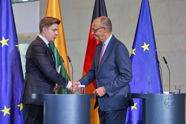 Berlin, Germany, October 5, 2026: The Federal Chancellery hosts a reception for Lithuanian Prime Minister Mindaugas Sinkevicius and Federal Chancellor Friedrich Merz (CDU) following a joint press conference Copyright: xdtsxNachrichtenagenturx dts_137172