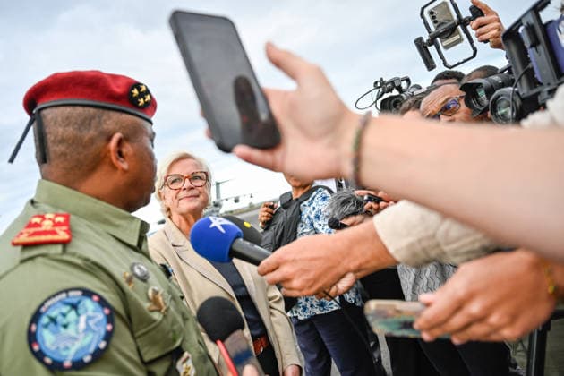 Catherine Vautrin visited Réunion on Monday as part of the Pegase 2026 mission at Air Base 181 at Roland Garros Airport in Sainte-Marie. the Minister of the Armed Forces and Veterans Affairs emphasized cooperation with countries in the region. She participated in an in-flight refueling of a Rafale from aboard a military Airbus. Catherine Vautrin visited Réunion on Monday as part of the Pegase 2026 mission. At Air Base 181 at Roland Garros Airport in Sainte Marie, the Minister of the Armed Forces and Veterans Affairs emphasized cooperation with countries in the region. She participated in an in-flight refueling of a Rafale from aboard a military Airbus. 460220 2026 10 05  Copyright: xPierrexMarchalx xAnakaoPressx xStarfacex STAR_460220_017