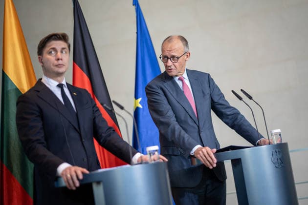 Chancellor Friedrich Merz (right) with his guest Mindaugas Sinkevicius, Prime Minister of Lithuania, at the Federal Chancellery; joint press statements; Chancellor hosts Prime Minister of the Republic of Lithuania at the Federal Chancellery, Berlin, Germany; Federal Chancellery