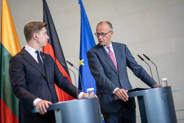 Chancellor Friedrich Merz (right) with his guest Mindaugas Sinkevicius, Prime Minister of Lithuania, at the Federal Chancellery; joint press statements; Chancellor hosts Prime Minister of the Republic of Lithuania at the Federal Chancellery, Berlin, Germany; Federal Chancellery