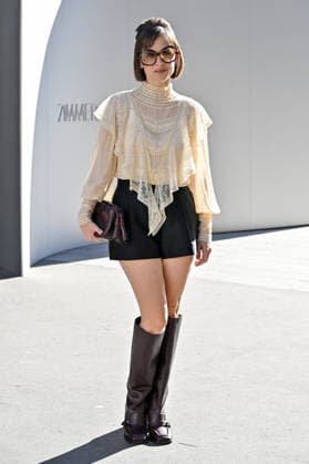 PFW Zimmermann Outside Arrivals Pauline Chalamet arriving at Zimmermann show during Paris Fashion Week, in Paris, France on 5 October 2026. Photo by Julien Reynaud APS-Medias ABACAPRESS.COM Paris France  Copyright: xReynaudxJulien APS-Medias ABACAx