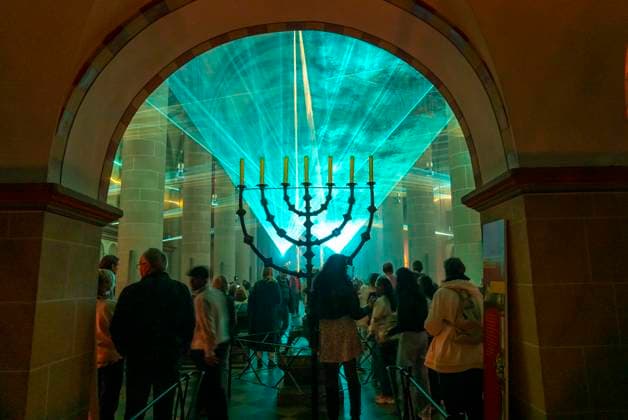 Essen Light Festival, downtown, Licht Segen Lumen Cantus, a laser show synchronized to music at Essen Cathedral, by lighting designer Manfred Olma, accompanied by live organ music, North Rhine-Westphalia, Germany, Essen Light Festival