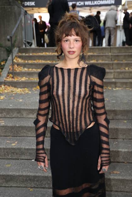 FIRST STEPS Awards 26, Arrival at the Theater des Westens, Berlin, October 5, 2026 Lilja van der Zwaag at the 27th First Steps Awards ceremony in 2026 at the Theater des Westens in Berlin, October 5, 2026 Copyright: xAgenturxMatthiasxWehnertx xRenexduxVinagex