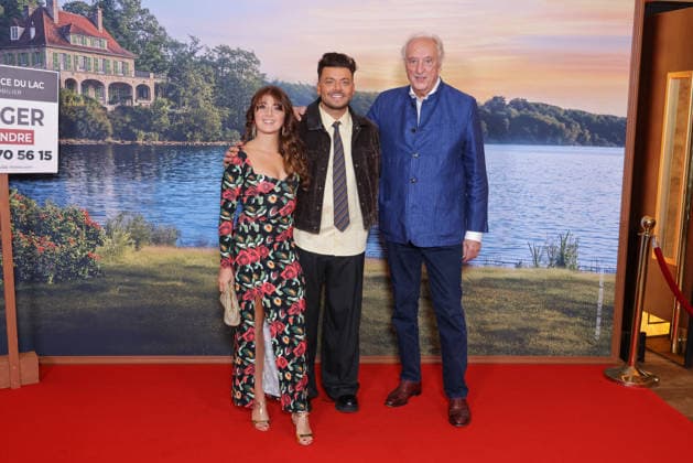 La Maison De Nos Reves Premiere - Paris Camille Aguilar, Kev Adams and Bernard Farcy attend the photocall for the premiere of La Maison De Nos Reves held at the Grand Rex Cinema in Paris, France on October 5, 2026. Photo by David Boyer ABACAPRESS.COM Paris France  Copyright: xBoyerxDavid ABACAx