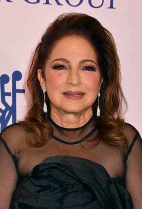 NEW YORK, NY - OCTOBER 5: Gloria Estefan at the 41st Annual Great Sports Legends Dinner on October 5, 2026 at the New York Hilton in New York City. Copyright: xmpi099 MediaPunchx