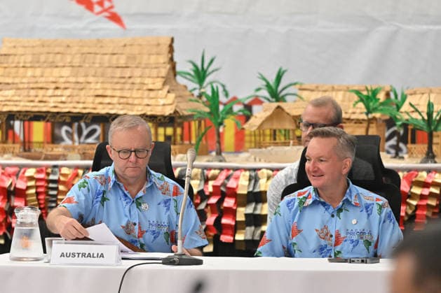 ANTHONY ALBANESE PRECOP MEETING, Australia™s Prime Minister Anthony Albanese and Minister for Climate Change Chris Bowen at a leaders dialogue during the Pre-Cop31 meeting in Tuvalu, Tuesday, October 6, 2026. ( NO ARCHIVING Funafuti Tuvalu  Copyright: xMICKxTSIKASx 20261006194121716401