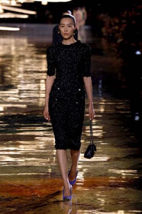 (261006) -- PARIS, Oct. 6, 2026 -- A model presents a creation from the Womenswear Spring Summer 2027 collections by Chanel during the Paris Fashion Week in Paris, France, Oct. 5, 2026. ( Handout via Xinhua) FRANCE-PARIS-FASHION WEEK-CHANEL MeetEurope 