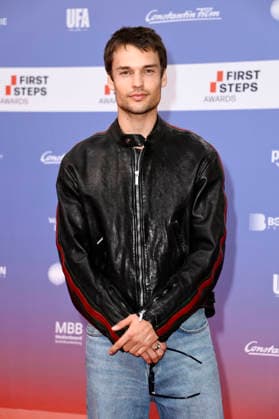 Arne Carlos Böttcher at the 27th First Steps Awards ceremony in 2026 at the Theater des Westens in Berlin, October 5, 2026 Foto:xN.xKubelkax xFuturexImagex first_steps_6077