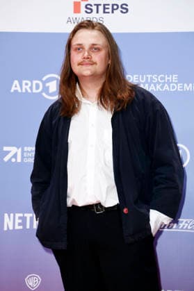 Johannes Scheidweiler at the 27th First Steps Awards ceremony in 2026 at the Theater des Westens in Berlin, October 5, 2026 Foto:xN.xKubelkax xFuturexImagex first_steps_6157