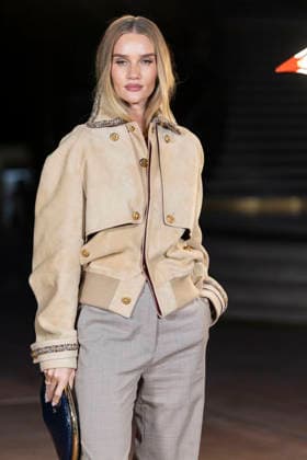 Rosie Huntington Whiteley at the photocall for the Chanel Spring Summer 2027 collection at the Grand Palais in Paris on October 5, 2026. Olivier Borde, Bestimage. Photocall for the Chanel Spring Summer 2027 collection at the Grand Palais in Paris on October 5, 2026. Paris, France Copyright: xOLIVIERxBORDEx xBESTIMAGExOLIVIERxBORDEx xBESTIMAGEx
