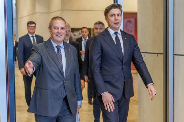 Bundestag: Bundestag President Julia Kloeckner welcomes the Prime Minister of the Republic of Lithuania, Mindaugas Sinkevicius, to the German Bundestag on October 6, 2026, in Berlin, Berlin, Berlin, Germany, Bundestag