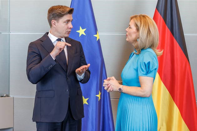 Bundestag: Bundestag President Julia Kloeckner welcomes the Prime Minister of the Republic of Lithuania, Mindaugas Sinkevicius, to the German Bundestag on October 6, 2026, in Berlin, Berlin, Berlin, Germany, Bundestag