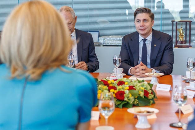Bundestag: Bundestag President Julia Kloeckner welcomes the Prime Minister of the Republic of Lithuania, Mindaugas Sinkevicius, to the German Bundestag on October 6, 2026, in Berlin, Berlin, Berlin, Germany, Bundestag