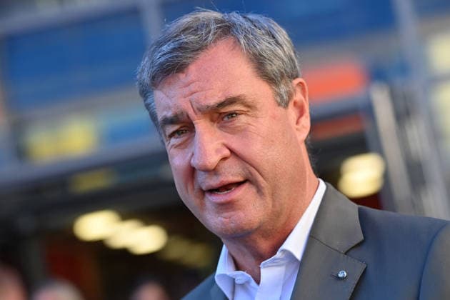 Markus SOEDER, Minister-President of Bavaria and CSU Chairman, single image, cropped single subject, portrait,Portrait: Markus SOEDER, Minister-President of Bavaria and CSU Chairman, visits the Sport Elementary School on Margare