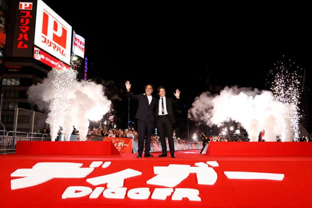 (L to R) Director Alejandro Gonzalez Inarritu and actor Tom Cruise pose for photos at the Digger Japan premiere on October 6, 2026, in Tokyo, Japan. The duo met with enthusiastic fans and signed autographs on the red carpet in the heart of Tokyo s Ginza district.  aflo_353757842