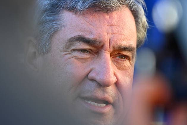 Markus SOEDER, Minister-President of Bavaria and CSU Chairman, single image, cropped single subject, portrait, portrait, portraitMarkus SOEDER, Minister-President of Bavaria and CSU Chairman, visited the Sport Elementary Sch