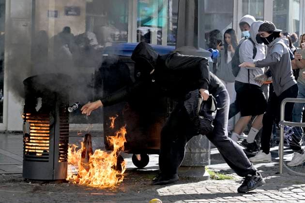 Student protest in Liege on 06 10 2026 LIEGE, BELGIUM - OCTOBER 06 : Students protest against the ministerial reform on September on October 6, 2026 in Liege, Belgium, 06 10 2026 ( Liege Belgium  Copyright: xSesx