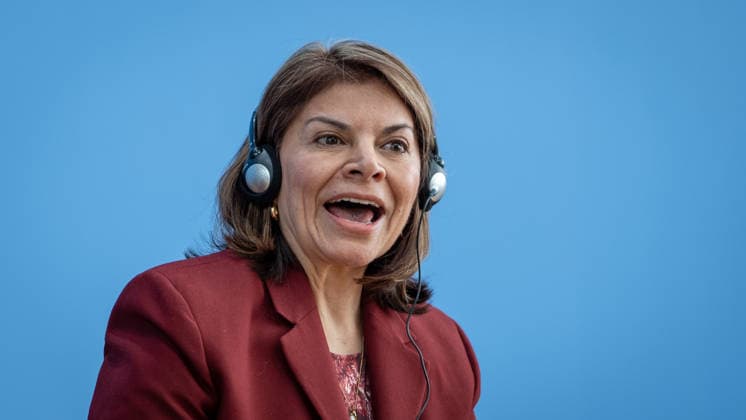 Laura Chinchilla Miranda, President of Costa Rica and Co-Chair of the ENSK Federal Press Conference in Berlin: Presentation on the North-South Commission on Development Policy (ENSK), Berlin, Germany, Federal Press Conference Building