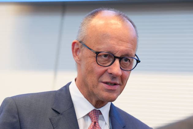 Opening photos from the CDU parliamentary group meeting: Chancellor Friedrich Merz, a portrait of the CDU, at the start of the parliamentary group meeting of the CDU CSU parliamentary group in the German Bundestag, Berlin, October 6, 2026, Berlin, Berlin, Germany