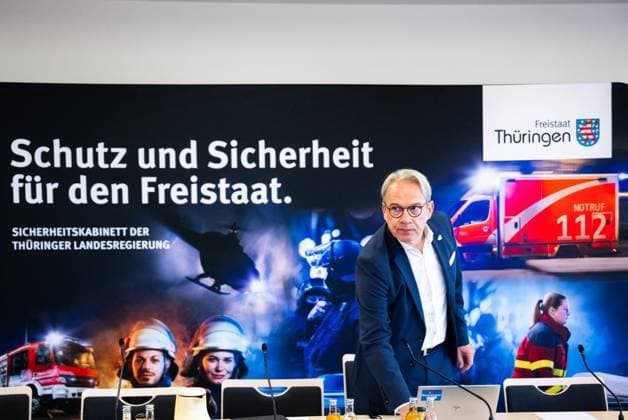 THURINGIA STATE GOVERNMENT HOLDS FIRS Copyright: SaschaxFromm doc87wvqnp2br51g3yr1kch ,EDITORIAL USE ONLY Copyright: SaschaxFromm