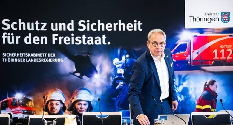 THURINGIA STATE GOVERNMENT HOLDS FIRS Copyright: SaschaxFromm doc87wvqnuz4so1x5fq1nkc ,EDITORIAL USE ONLY Copyright: SaschaxFromm