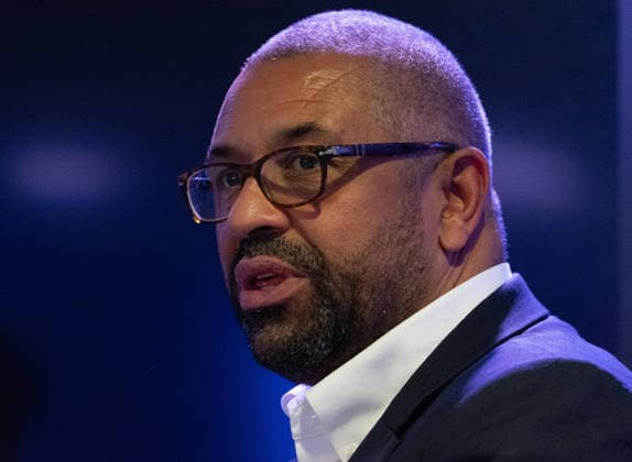 Candidate for Mayor of London James Cleverly in Birmingham, UK - 06 Oct 2026 Mayor candidate of London, Sir James Cleverly delivers a keynote policy speech on housing development and planning inside the auditorium at the Conservative Party Conference. Cleverly outlined proposals targeting homes affordability, brownfield regeneration, infrastructure zoning, and reforms to the London Plan. Birmingham United Kingdom Copyright: xGaryxRobertsx xSOPAxImagesx GROBERTS-26