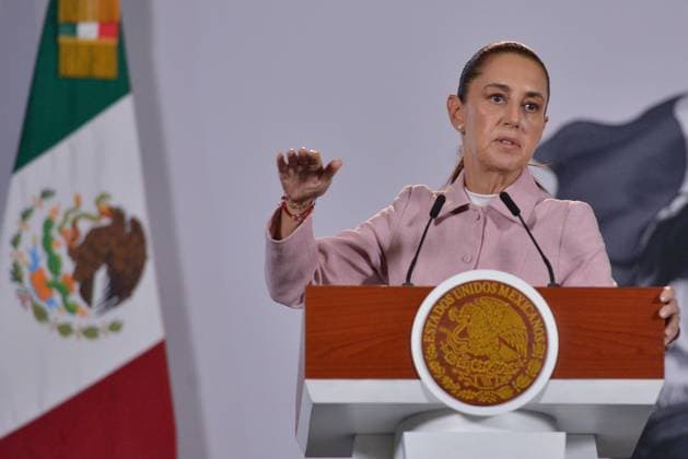 October 6, 2026: TO-45365-MEXICO , June 10, 2026. Mexican President Claudia Sheinbaum spoke about the increase in health clinics and national policy during the "People& 039;s Conference" at the National Palace in Mexico City. Clasos.com.mx  - ZUMAcs4_ 20261006_faa_cs4_073 Copyright: xJavierxLiraxOterox