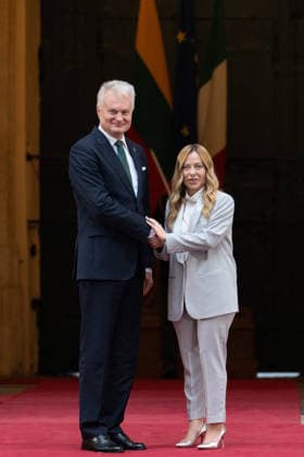 Giorgia Meloni Meets Gitanas Nauseda At Palazzo Chigi - Rome Italian Prime Minister Giorgia Meloni meets with Lithuanian President Gitanas Nauseda at Palazzo Chigi in Rome, Italy on October 6, 2026. Photo by Andrea Bracaglia ABACAPRESS.COM Rome Italy Italy Copyright: xBracagliaxAndrea ABACAx