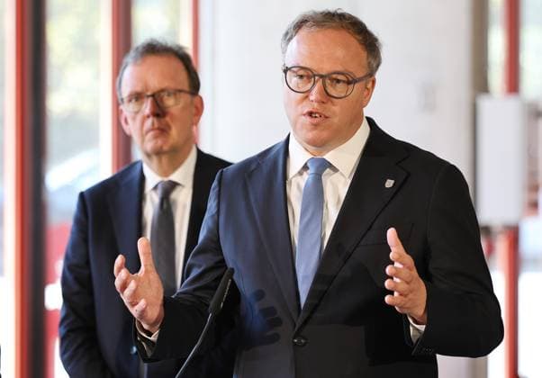 Government Press Conference, Octob