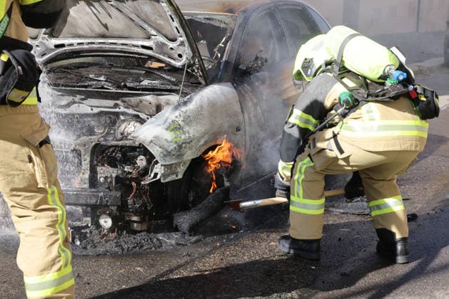 Seat Goes Up in Flames, October 6, 2026, Chemnitz, Jahnstraße, Around 1:15 p.m., firefighters from the Chemnitz Fire Department were called to Jahnstraße. A Seat was reportedly on fire there. Upon arrival, the firefighters confirmed the report