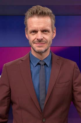 Florian Schroeder on the ARD talk show *maischberger* at the studio in Berlin-Adlershof, Berlin, October 6, 2026 Foto:xM.xBehrensx xFuturexImagex maischberger0610_6009