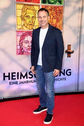 Sebastian Fitzeck at the premiere of the movie *Heimsuchung* at Kino International in Berlin, October 6, 2026 Foto:xN.xKubelkax xFuturexImagex heimsuchung_6067