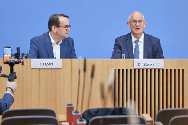 Berlin, Germany, October 7, 2026 Federal Press Conference Study on the Security of Artificial Intelligence in the German Economy: Risks, AI Security Incidents, and Protective Measures Thomas Caspers, Vice President of the Federal Office for Information Security (BSI), and Dirk Stenkamp, President of the TÜV Association e.V. Copyright: xdtsxNachrichtenagenturx dts_137485