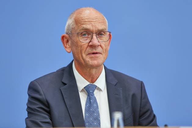 Berlin, Germany, October 7, 2026 Federal Press Conference Study on the Security of Artificial Intelligence in the German Economy: Risks, AI Security Incidents, Protective Measures Dirk Stenkamp, President of TÜV Verband e.V. Copyright: xdtsxNachrichtenagenturx dts_137489