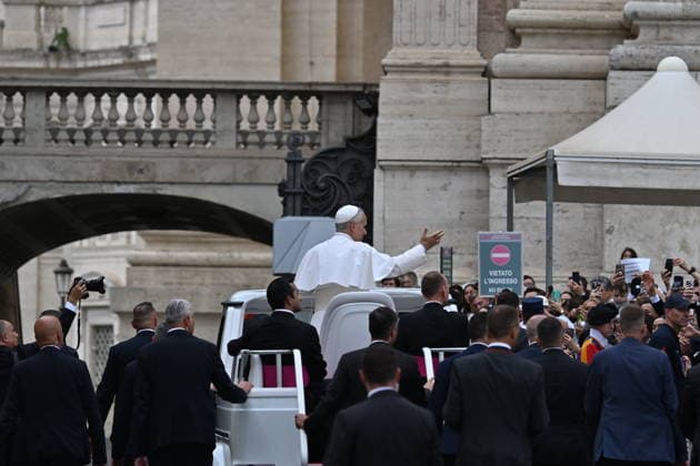 RECORD DATE NOT STATED Italy, Rome,Vatican 2026-10-07 : Pope Leo XIV during his weekly general audience in St Peter s Square Italy, Rome,Vatican 2026-10-07 : Pope Leo XIV during his weekly general audience in St Peter s Square Copyright alessia.giuliani CPP EDITORIAL USE ONLY - NO BOOKS Copyright: xAlessiaxGiuliani Catholicpressphotox