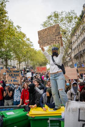 Students Demonstration outside Science Po Paris Students on Boulevard Saint Germain during a demonstration outside Science Po in Paris, France on October 7 2026 in support of high school students. Photo by Eliot Blondet ABACAPRESS.COM Paris France Copyright: xBlondetxEliot ABACAx