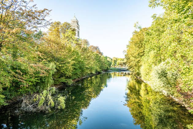 Sunshine Instead of Autumn Gray: Kehl Enjoys Mild October Weather; Sunny and, for this time of year, mild autumn weather on W Copyright: x xonw-imagesx x-x