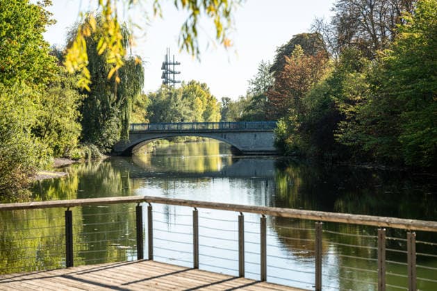 Sunshine Instead of Autumn Gray: Kehl Enjoys Mild October Weather; Sunny and, for this time of year, mild autumn weather on W Copyright: x xonw-imagesx x-x