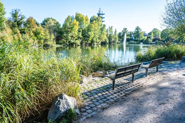 Sunshine Instead of Autumn Gray: Kehl Enjoys Mild October Weather; Sunny and, for this time of year, mild autumn weather on W Copyright: x xonw-imagesx x-x