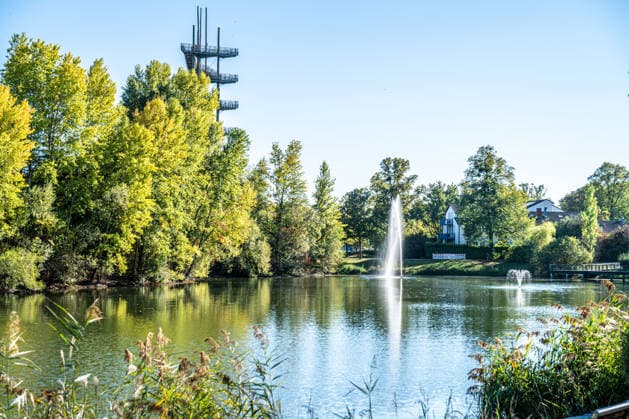 Sunshine Instead of Autumn Gray: Kehl Enjoys Mild October Weather; Sunny and, for this time of year, mild autumn weather on W Copyright: x xonw-imagesx x-x
